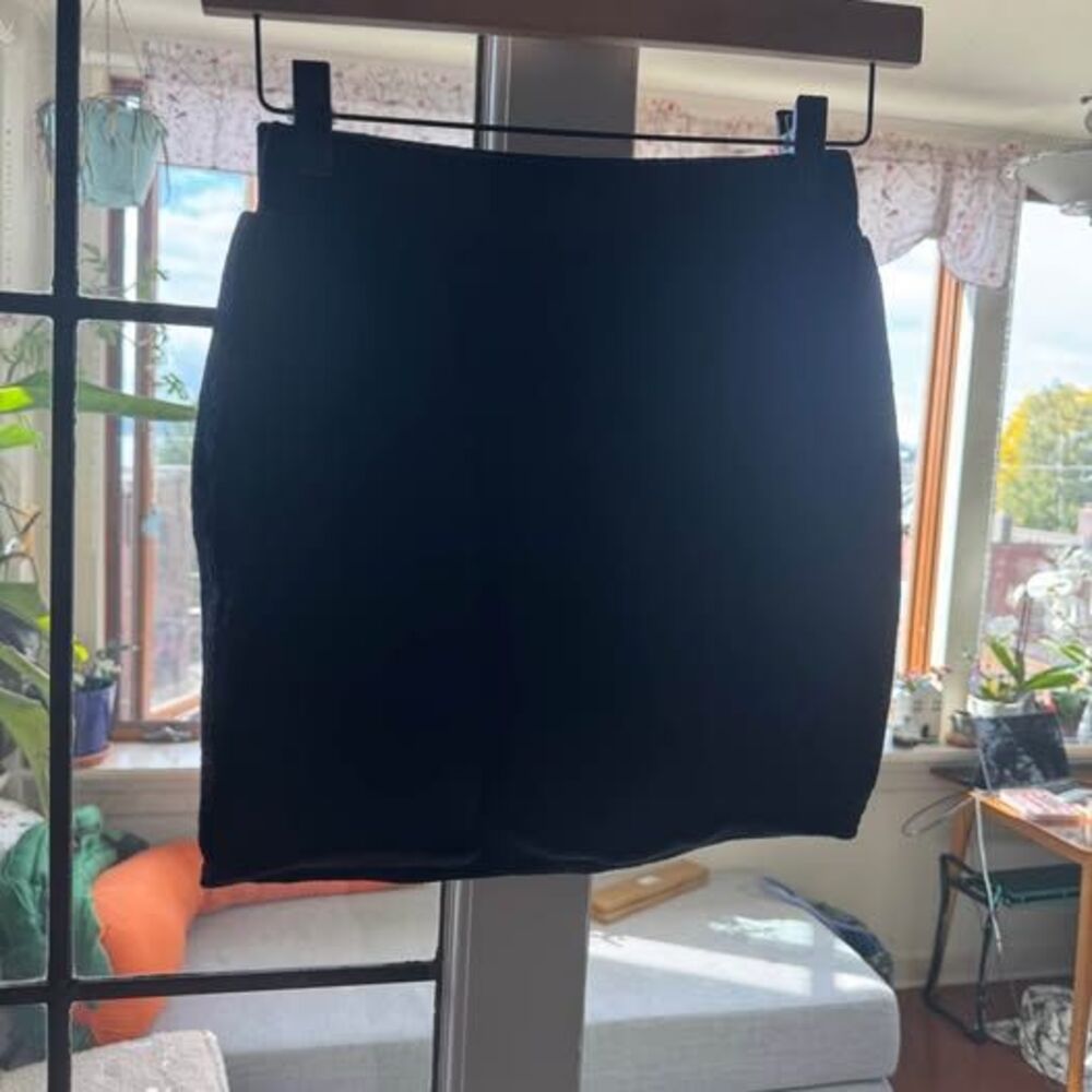 Black Knit Mini Skirt Size 2